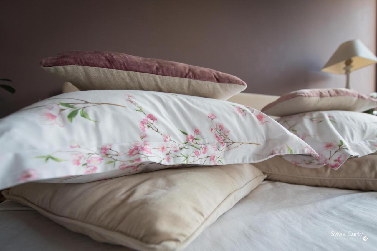 Entre Hotes ลาโรแชล ภายนอก รูปภาพ